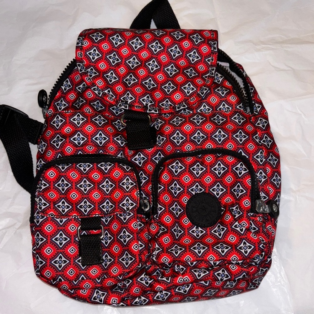 Kipling Love bug backpack